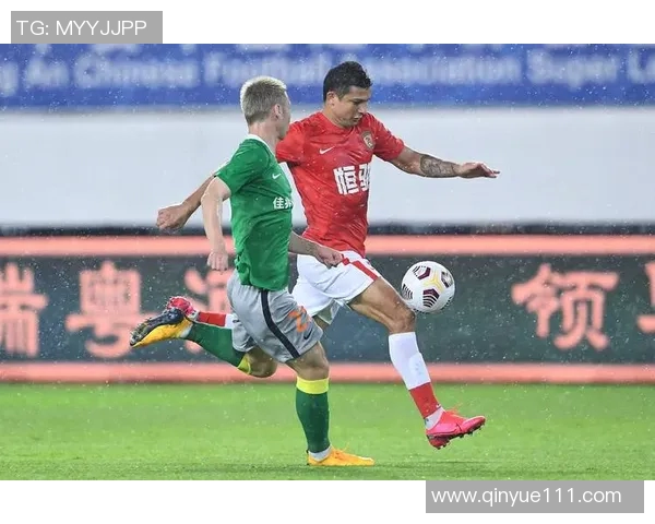 深圳足球队的速度之道：如何在比赛中提升快速反击的效率与战术应用